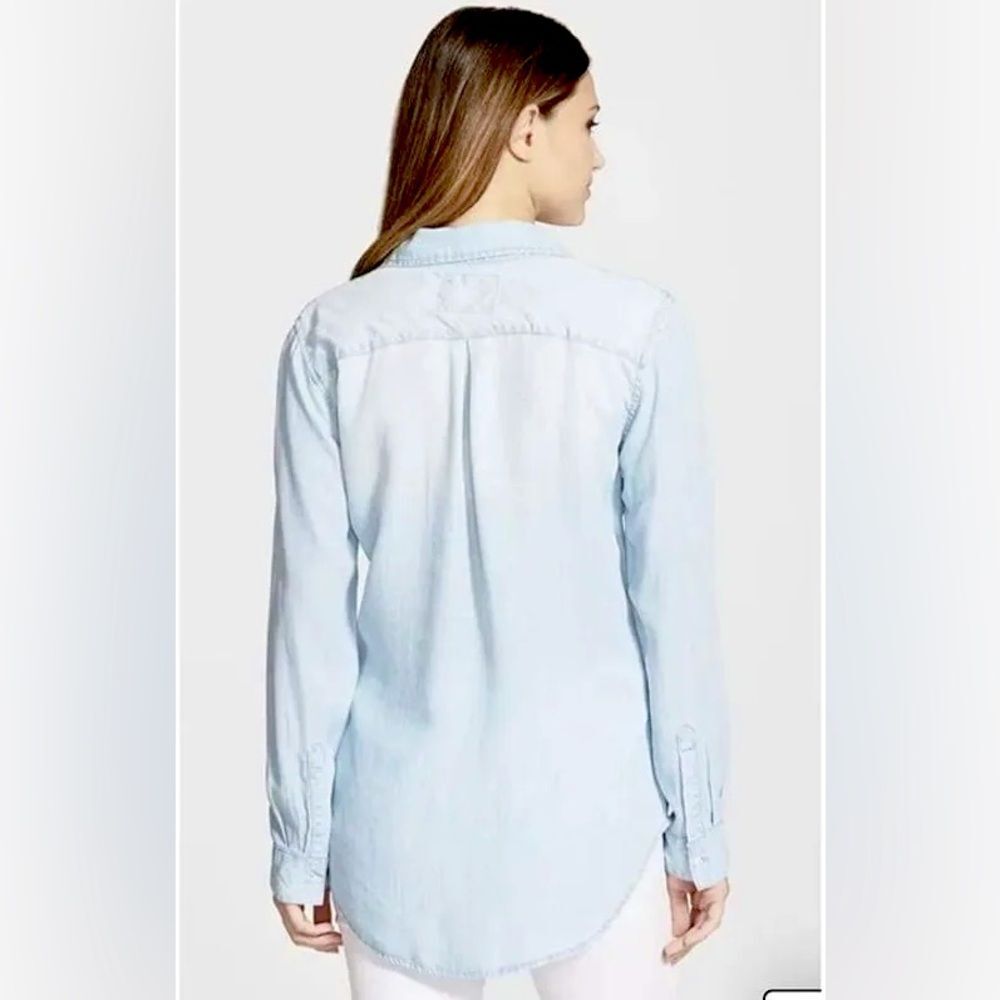 RAILS Carter Button Down Shirt Women's XS Light Vintage Denim Chambray Denim Top - Picture 3 of 10